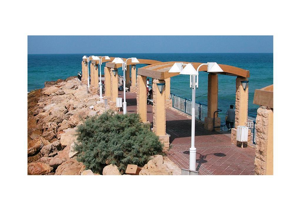 Ha-Aliya Sea View Leilighet Nahariya Eksteriør bilde